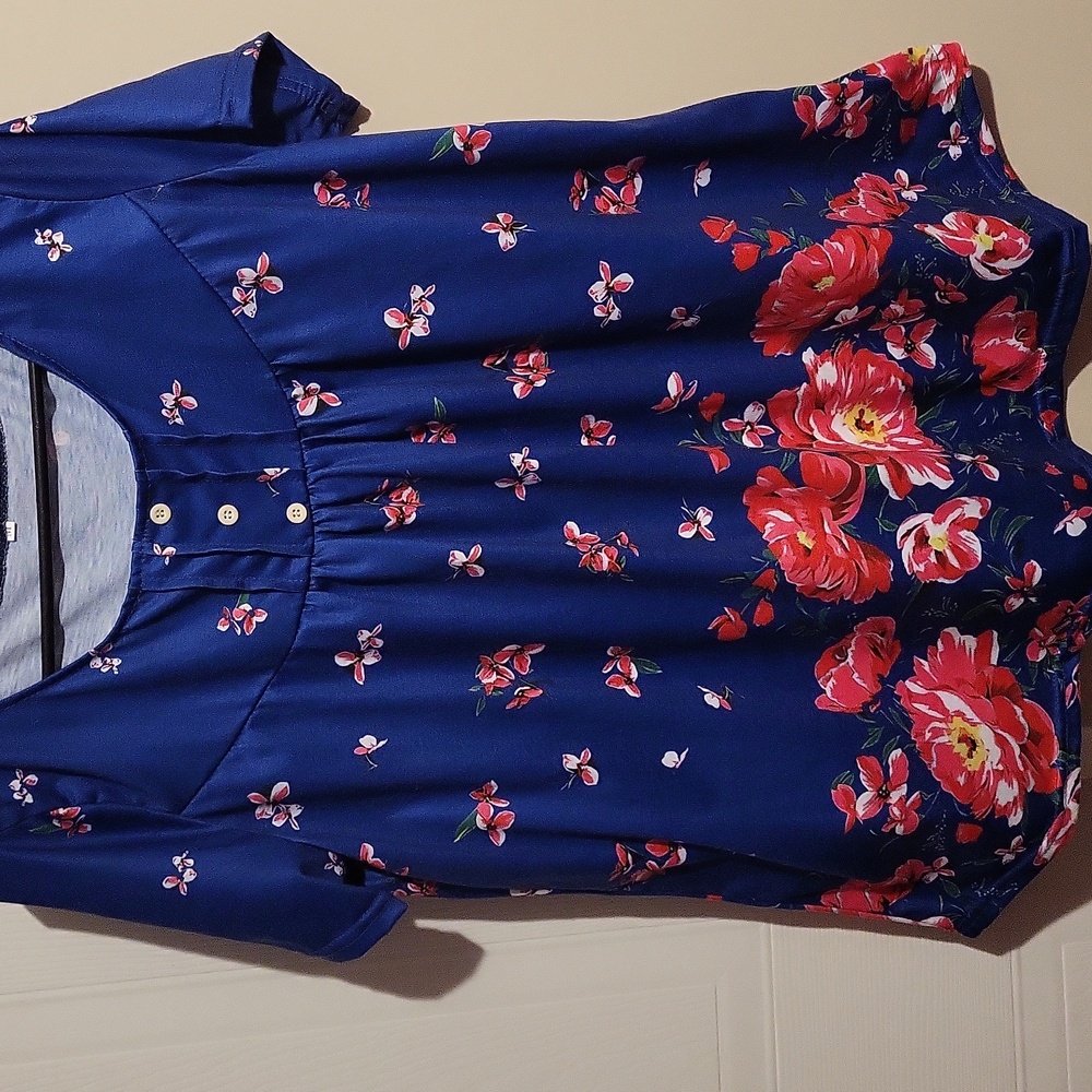 Source Unknown Blue Floral Blouse